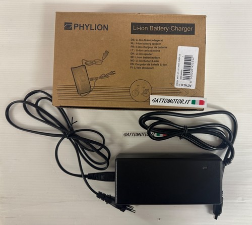 Alimentatore carica batteria - carica,